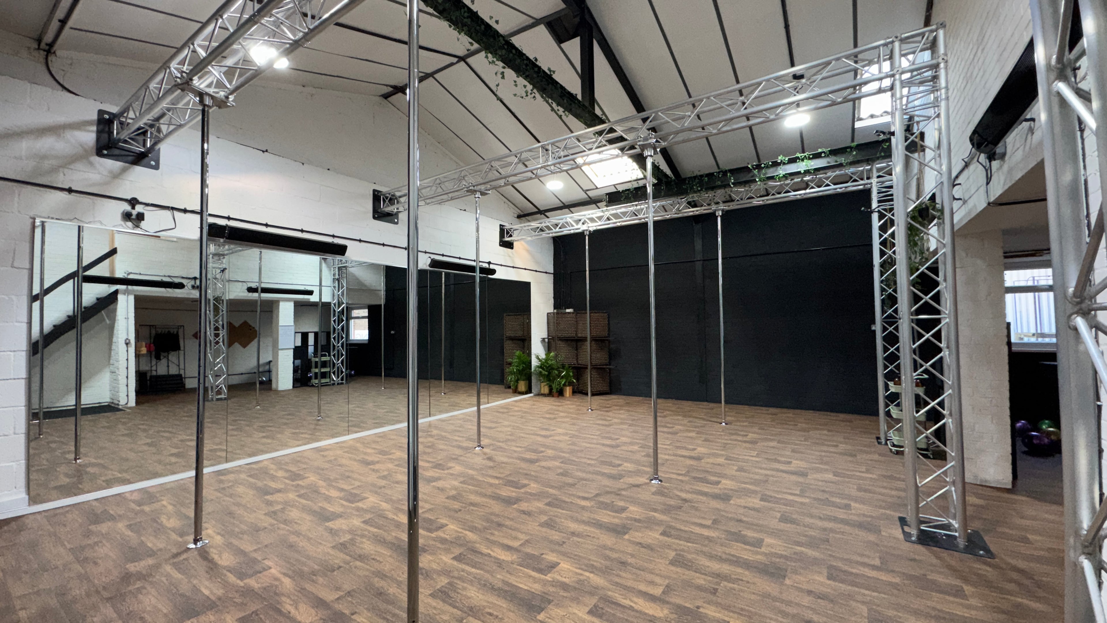 Pole dance Norwich